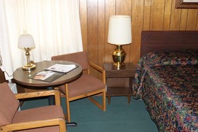 Top Hat Motel