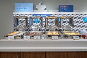 Holiday Inn Express & Suites Seattle-Sea-Tac Airport