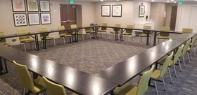 Holiday Inn Express & Suites Seattle-Sea-Tac Airport