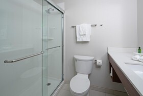 Holiday Inn Express & Suites Seattle-Sea-Tac Airport