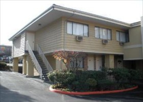 Sandstone Inn