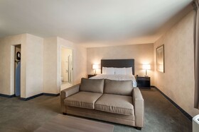 SureStay Plus Hotel by Best Western SeaTac Airport