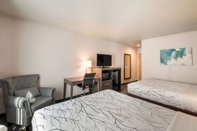 SureStay Plus Hotel by Best Western SeaTac Airport