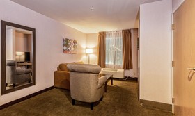 SureStay Plus Hotel by Best Western SeaTac Airport