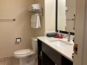 SureStay Plus Hotel by Best Western SeaTac Airport