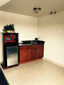 Sutton Suites Hotel