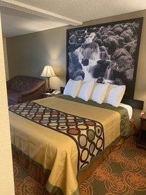Sutton Suites Hotel