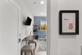 Ballard's Sweet Suites