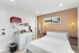 Ballard's Sweet Suites