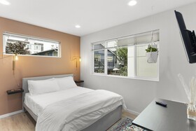 Ballard's Sweet Suites