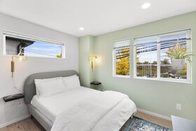 Ballard's Sweet Suites