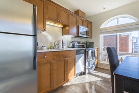 Domicile Suites At Elliott Bayview