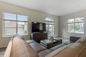 Domicile Suites At Elliott Bayview