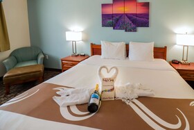 Quality Inn & Suites at Olympic National Park
