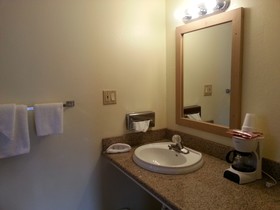 Shelton Inn