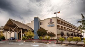 Doubletree by Hilton Silverdale