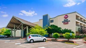 Doubletree by Hilton Silverdale