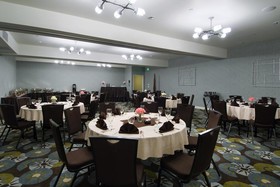 Oxford Suites Silverdale