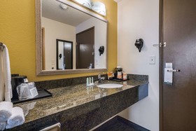 Quality Inn & Suites Silverdale