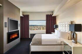 Davenport Grand