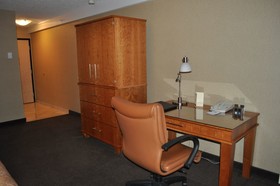 Mirabeau Park Hotel & Convention Center