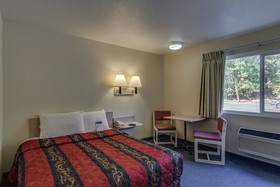 Motel 6 Spokane West Downtown