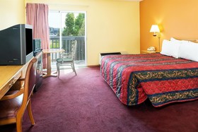 Howard Johnson by Wyndham Spokane