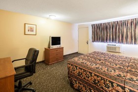 Howard Johnson by Wyndham Spokane