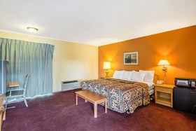 Howard Johnson by Wyndham Spokane
