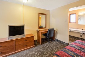Howard Johnson by Wyndham Spokane