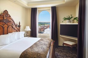 Davenport Hotel, Autograph Collection