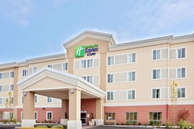Holiday Inn Express Hotel & Suites Sumner