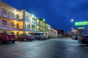 HomeTowne Studios Tacoma - Hosmer