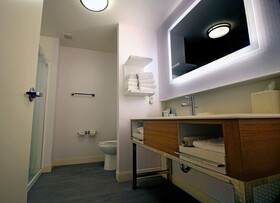 Hampton Inn & Suites Tacoma-Mall