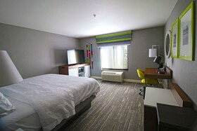Hampton Inn & Suites Tacoma-Mall