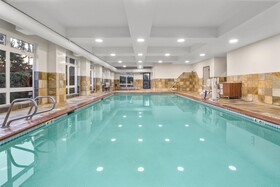 Holiday Inn Express & Suites Tacoma