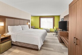 Holiday Inn Express & Suites Tacoma