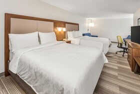 Holiday Inn Express & Suites Tacoma