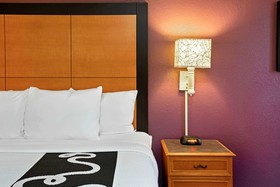 La Quinta Inn & Suites by Wyndham Tacoma - Seattle