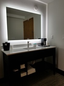 Thea Tacoma, Ascend Hotel Collection
