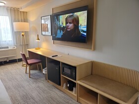Thea Tacoma, Ascend Hotel Collection