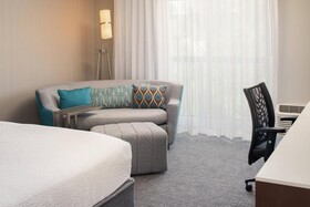Courtyard by Marriott Seattle Sea-Tac Area