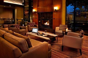 Courtyard by Marriott Seattle Sea-Tac Area