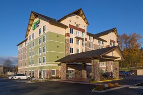 Holiday Inn Express And Suites Seattle South Tukwila