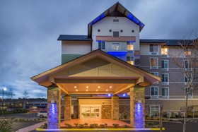 Holiday Inn Express And Suites Seattle South Tukwila