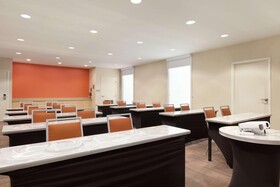 Home2 Suites by Hilton Seattle Airport