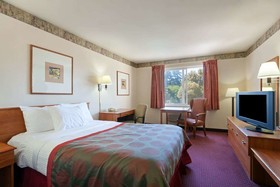 Ramada by Wyndham Seatac Airport North