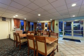 Ramada by Wyndham Seatac Airport North