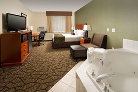 Best Western Plus Vancouver Mall Dr. Hotel & Suites