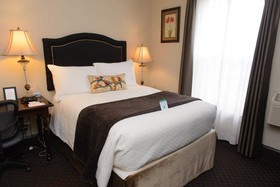 Camas Hotel